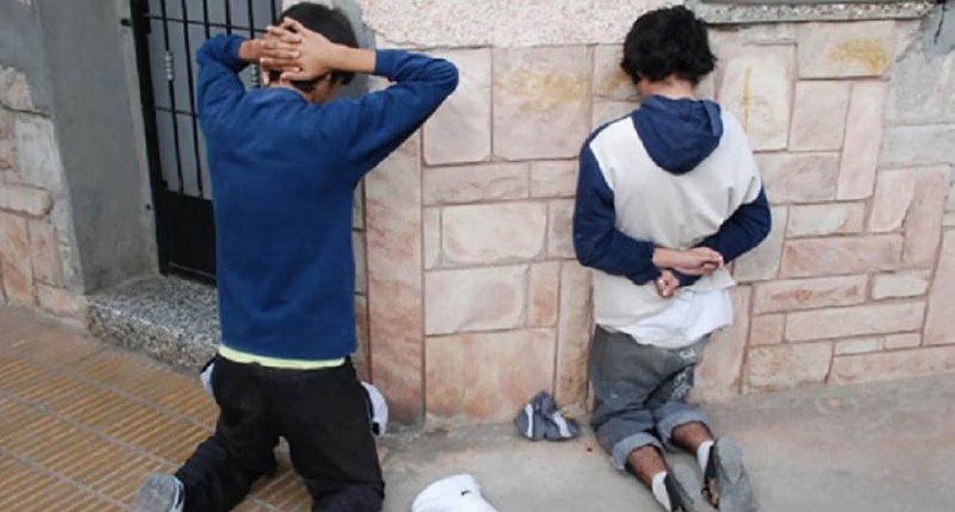 Reforma penal juvenil ingresa a Diputados: bajar&iacute;a la imputabilidad a 13 a&ntilde;os con penas m&aacute;ximas de 20 a&ntilde;os