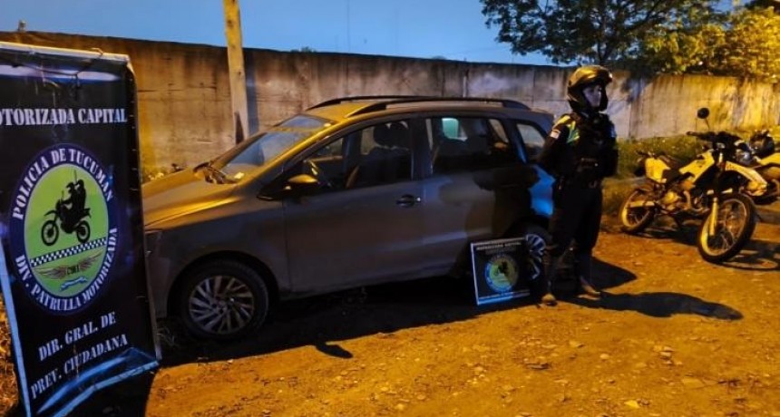Intentaron robarle el auto a un conductor de Uber y lo encerraron en el ba&uacute;l: dos menores aprehendidos