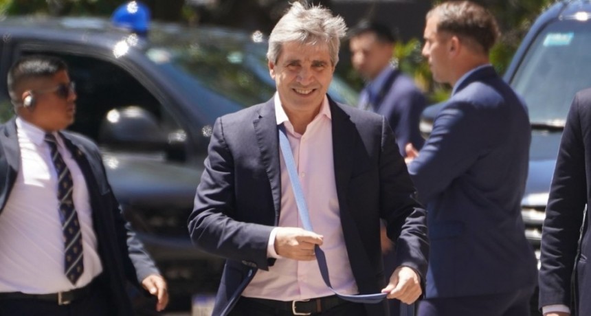 Luis Caputo tras la reglamentaci&oacute;n de la ley de Inocencia Fiscal: "Ahora s&iacute;, todos a llevar sus ahorros al banco"