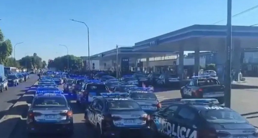 Acuartelamiento policial en Santa Fe: patrulleros abandonados y sanciones por abandono de funciones