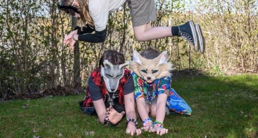 Denuncian que un joven &ldquo;therian&rdquo; mordi&oacute; a una nena de 14 a&ntilde;os en una plaza de Jes&uacute;s Mar&iacute;a