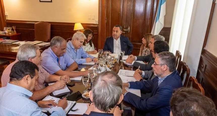 Paritarias: el Gobierno provincial fij&oacute; reuniones con docentes, estatales y salud del 20 al 24 de febrero