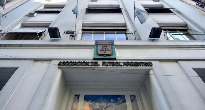 AFA bajo la lupa: investigan desvío de US$50 millones de la Selección Argentina que debían ir a los clubes