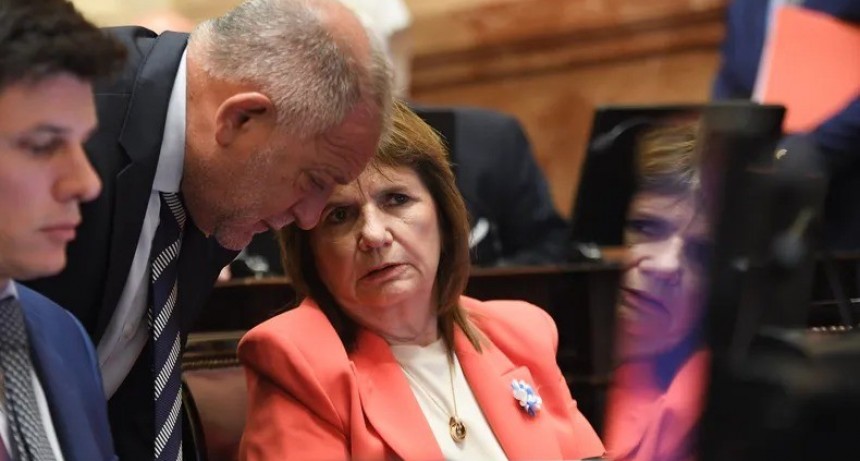 Reforma laboral: el pacto de Bullrich con la CGT, la media sanción en el Senado y el artículo de las licencias que enfrenta a Milei con sus aliados