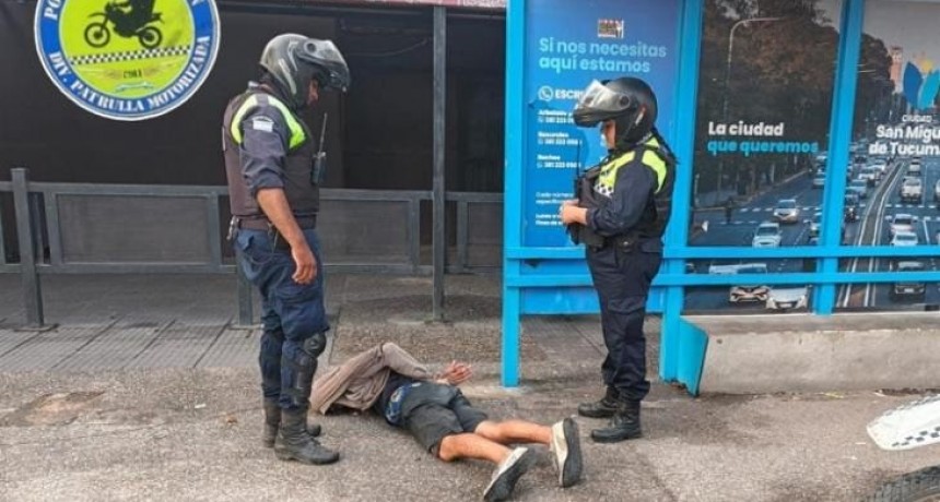 Robó un monitor de un banco en Plazoleta Mitre y lo detuvieron tras una persecución