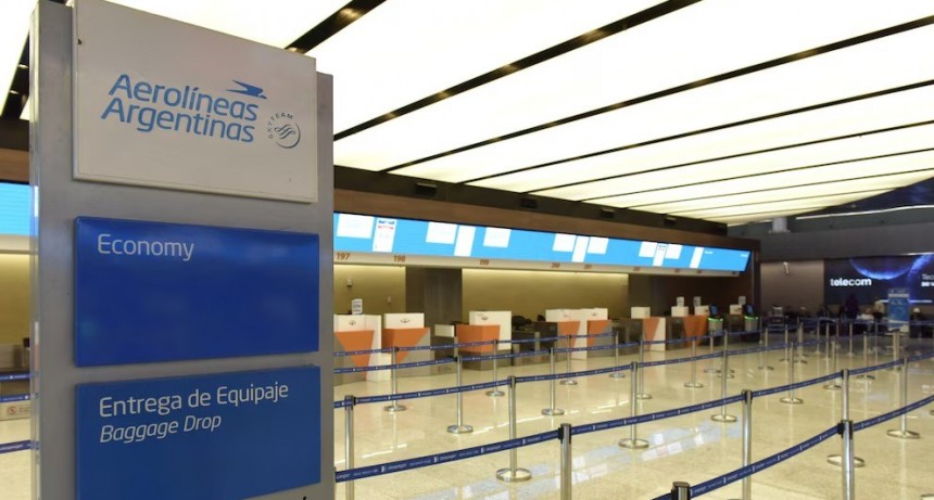 Aerolíneas Argentinas cancela 255 vuelos por el paro general y más de 31.000 pasajeros quedan afectados