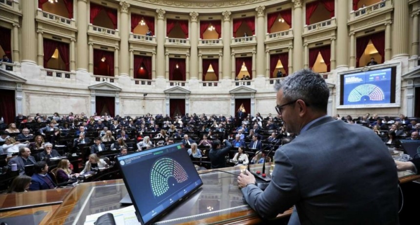 Con quórum asegurado y sin el artículo 44, Diputados debate la reforma laboral en medio del paro de la CGT