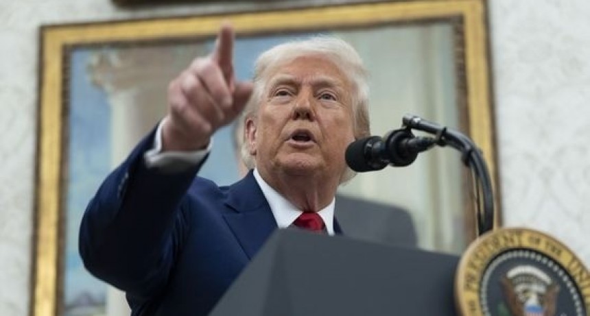 La Corte tumba los aranceles de Trump y el presidente responde de inmediato: nuevo gravamen del 10% por 150 d&iacute;as
