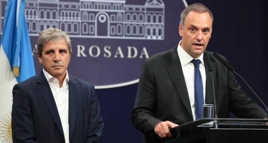 "Que nadie se quede con lo que es tuyo": Adorni habilit&oacute; un sitio para denunciar las tasas municipales