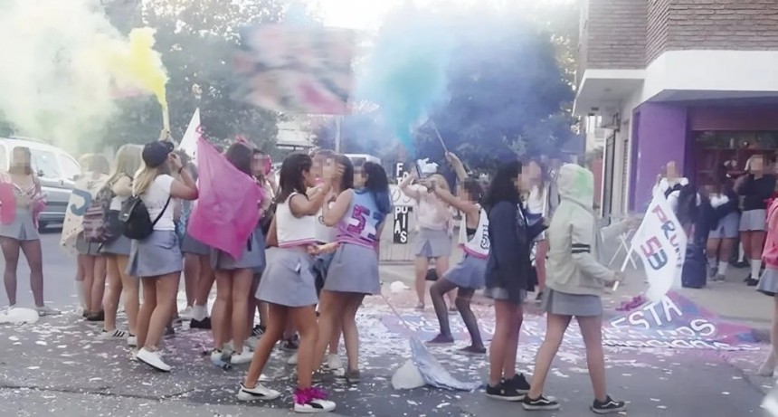 Alerta por el UPD en Tucum&aacute;n: la ministra Montaldo pidi&oacute; a los padres "no pagar entradas para que los chicos lleguen alcoholizados a la escuela"