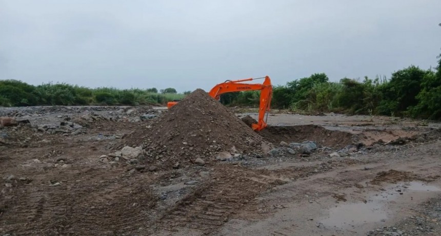 Lules: el r&iacute;o volvi&oacute; a cortar la ruta en la zona de la quebrada y las reparaciones se extender&iacute;an hasta el a&ntilde;o pr&oacute;ximo