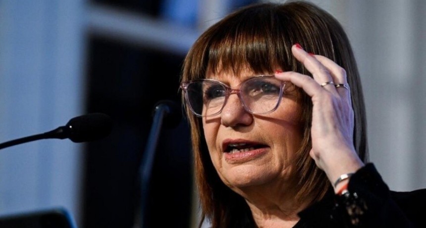 Bullrich contra la AFA: "Que paren el f&uacute;tbol por dos personas citadas por la Justicia es confundir la instituci&oacute;n con sus conductas"