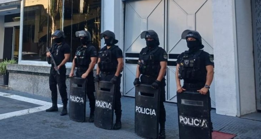 Allanamiento en Tucum&aacute;n: secuestran m&aacute;quina de anestesia, l&aacute;mparas quir&uacute;rgicas y equipo de rayos X en el centro capitalino