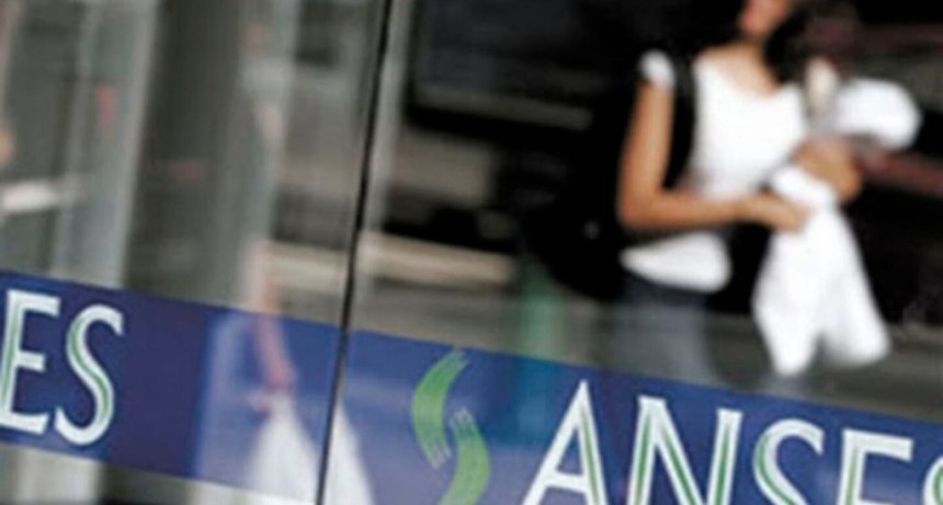 ANSES confirm&oacute; un aumento del 2,88% en asignaciones familiares desde marzo: los nuevos montos por rangos