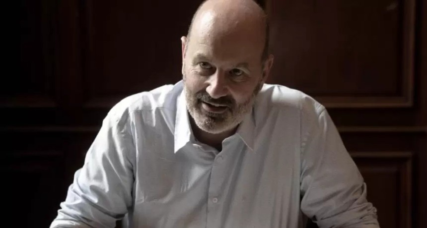 Sturzenegger, contundente sobre la pol&iacute;tica fiscal: "Para bajar impuestos hay que bajar el gasto p&uacute;blico"