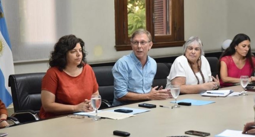 Salud de Nación genera nuevas estrategias para el control de la gripe Aviar