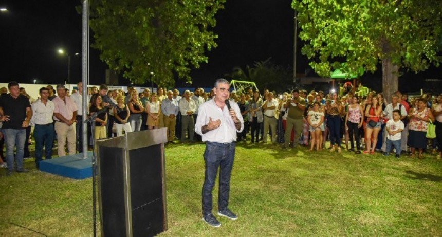 La Municipalidad inauguró un polideportivo en barrio Diza