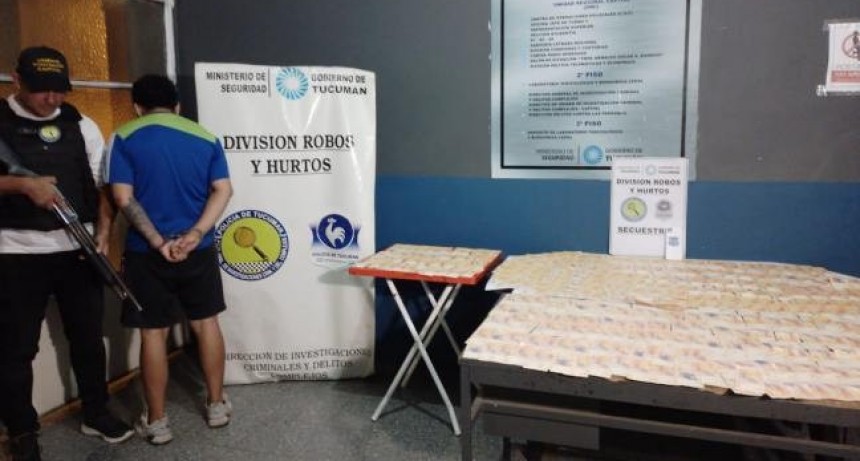 Recuperan medio mill&oacute;n de pesos robados a un comercio y aprehenden a un empleado
