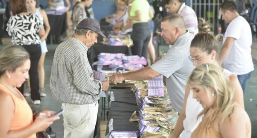 Boleto gratuito a jubilados: este lunes comienza la entrega