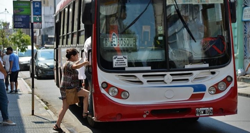 UTA: al mediod&iacute;a se definir&aacute; si habr&aacute; colectivos ma&ntilde;ana en Tucum&aacute;n