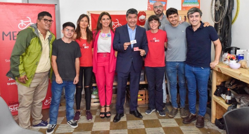 El Vicegobernador visit&oacute; la Asociaci&oacute;n Meta Bici Tucum&aacute;n