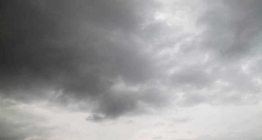 Clima: se esperan lloviznas, chaparrones y una m&aacute;xima de 27&ordm; para Tucum&aacute;n