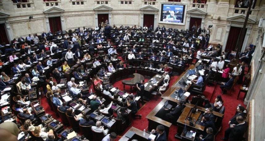 Congreso: acordaron una suba de las dietas de diputados y senadores del 30%