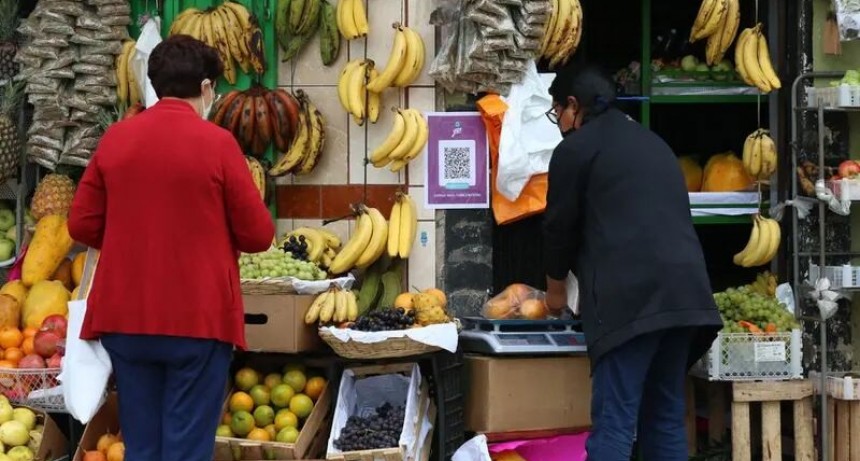 Consultoras bajan el pron&oacute;stico de inflaci&oacute;n al 14,3% para marzo