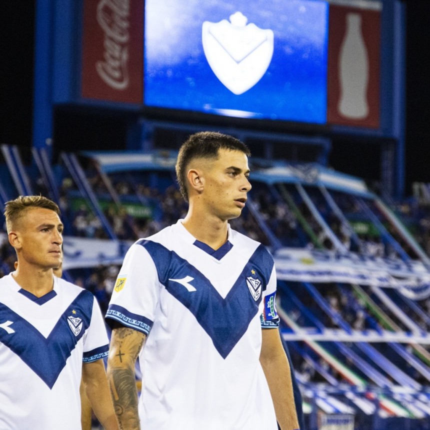 Cuatro jugadores de V&eacute;lez fueron denunciados por abuso sexual