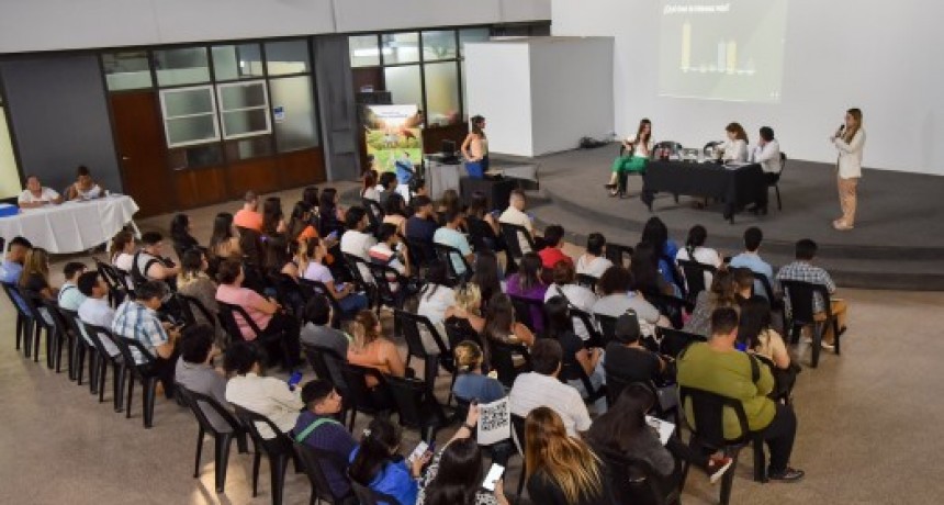 Comenz&oacute; un ciclo de capacitaciones gratuitas con salida laboral para j&oacute;venes de la capital