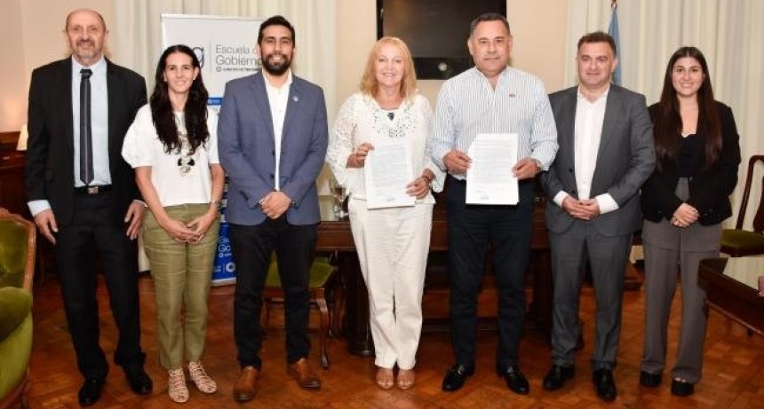 La Escuela de Gobierno y la Facultad de Derecho firmaron un convenio educativo