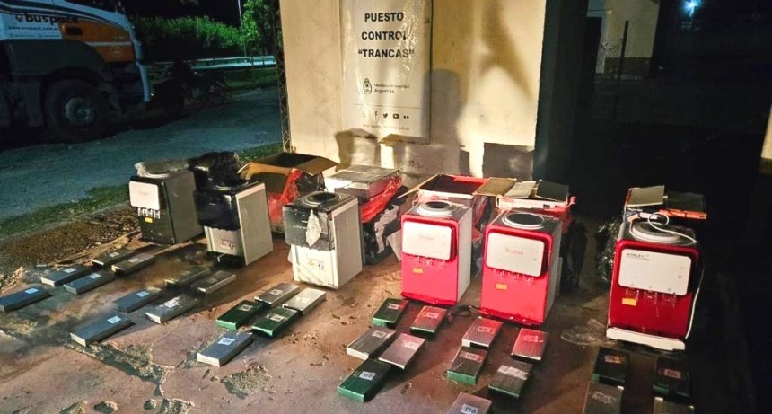 Agua que no has de beber: Gendarmer&iacute;a decomis&oacute; m&aacute;s de 30 kg de coca&iacute;na