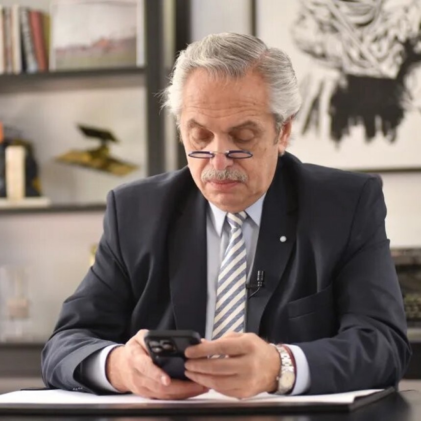 Alberto Fern&aacute;ndez a Milei : "Le sugiero que antes de cuestionar mi gesti&oacute;n, se informe"