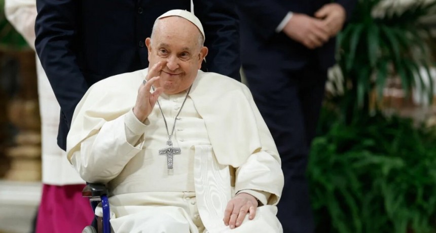 El Papa dijo que Ucrania debe tener "el coraje de izar la bandera blanca y negociar"