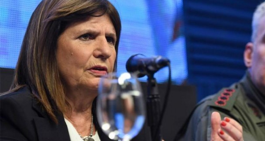 Bullrich se&ntilde;al&oacute; a la oposici&oacute;n por no darle &ldquo;herramientas&rdquo; para combatir la violencia