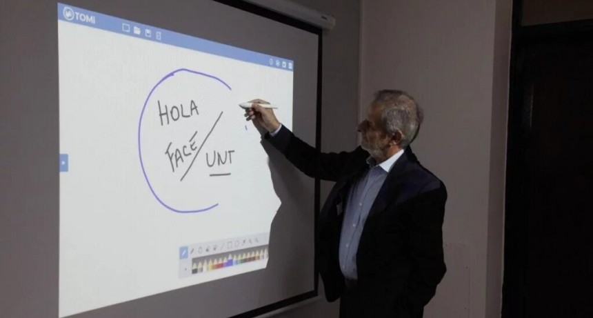 La Facultad de Ciencias Econ&oacute;micas inaugur&oacute; el ciclo lectivo 2024 con la incorporaci&oacute;n de ocho aulas interactivas