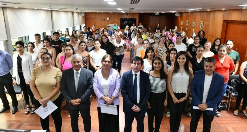En la Legislatura se present&oacute; un informe sobre los femicidios en Tucum&aacute;n