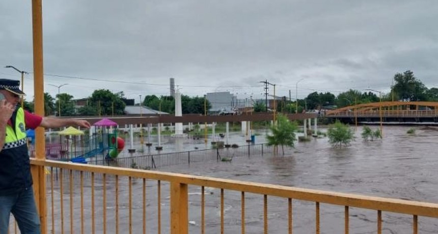 El Comit&eacute; de Emergencias trabaja para asistir a los damnificados