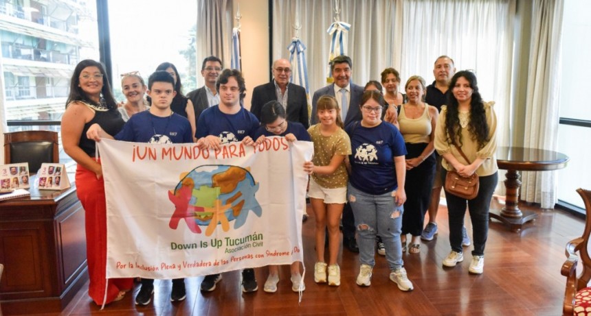 Legislatura: Acevedo recibi&oacute; a la Asociaci&oacute;n Down is Up