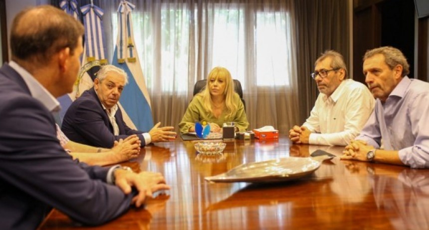 La intendenta Chahla reafirm&oacute; la decisi&oacute;n del Municipio de mejorar la operatividad del transporte p&uacute;blico
