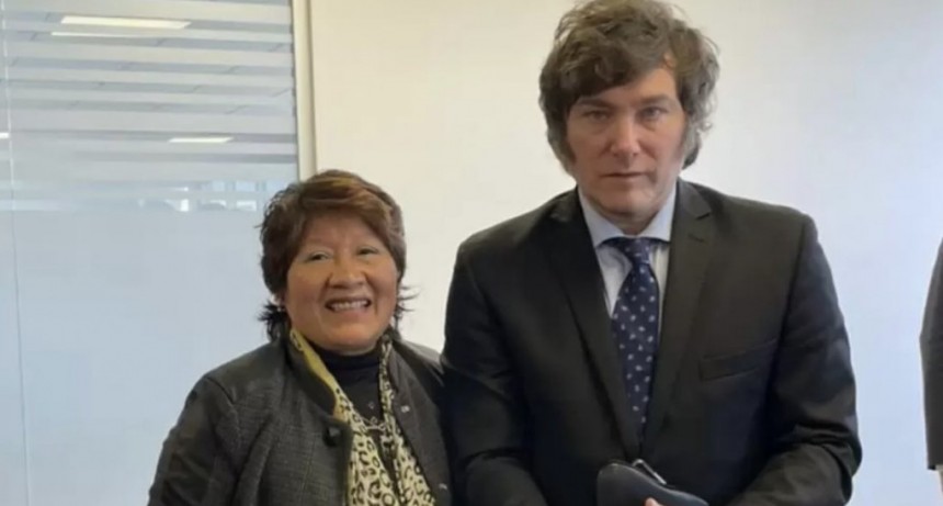 Una senadora libertaria contrat&oacute; a varios familiares