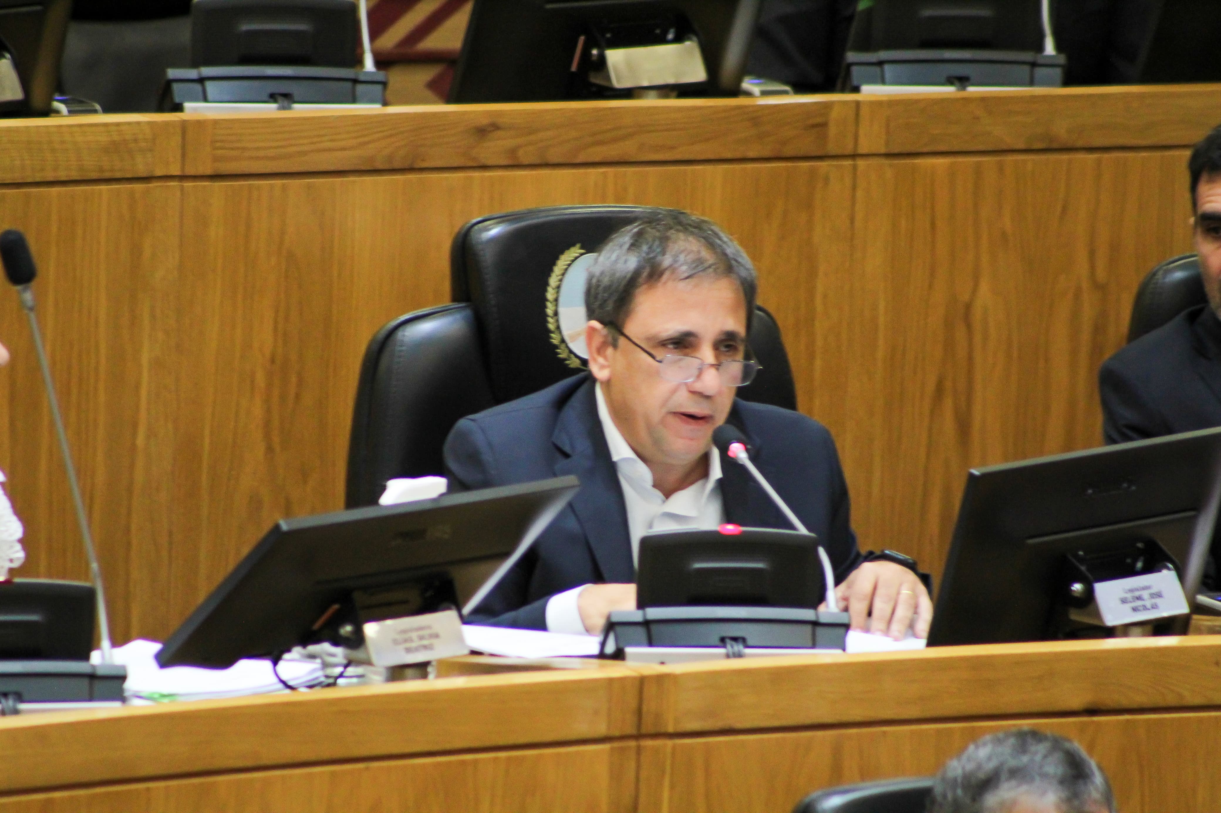El legislador Seleme fue atacado violentamente por hablar de los negocios de la familia Omodeo