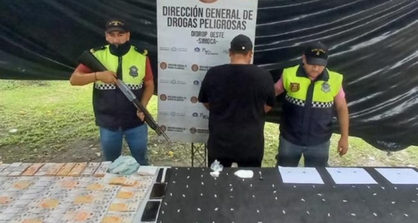 Allanan la vivienda de un presunto dealer que operaba en Santa Luc&iacute;a, Famaill&aacute; y Monteros