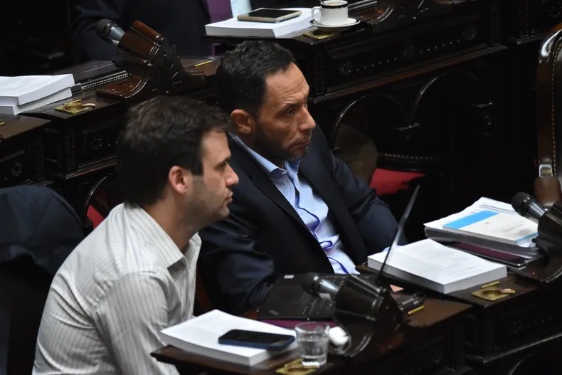 La Coalición Cívica exige una comisión investigadora para analizar aprietes de diputados libertarios