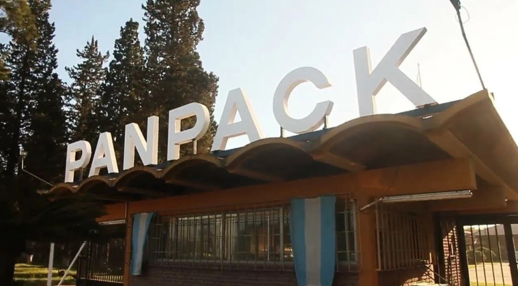 El Gobierno provincial entregó nuevo equipamiento de última tecnología para hospitales, policlínicas y caps de la capital e interior