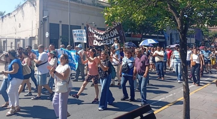 ATE evalúa adelantar el paro nacional ante la amenaza de un nuevo recorte del 10% en el Estado