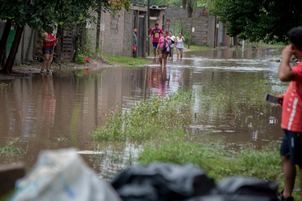 Avanzan reparaciones en canal pluvial de avenida Kirchner