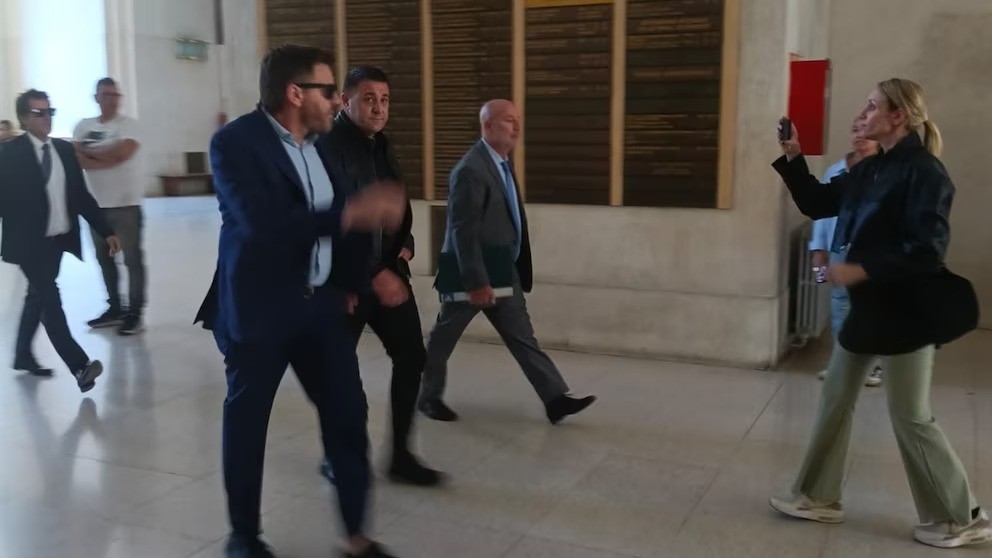 El paro de pilotos y Aeronavegantes afectar&aacute; a 150 vuelos de Aerol&iacute;neas Argentinas y a m&aacute;s de 15 mil pasajeros