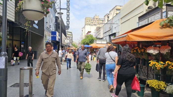 "Apoyamos la radicaci&oacute;n de industrias y la Econom&iacute;a del Conocimiento", dijo Abad