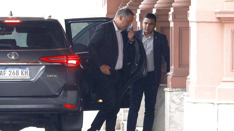 Denuncian a Adorni por un presunto conflicto de inter&eacute;s en la concesi&oacute;n de Tecn&oacute;polis vinculado a su esposa